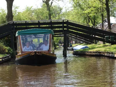 Rondvaartboot Privé