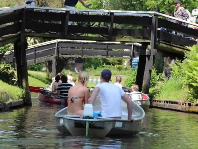 Fluisterboot Giethoorn